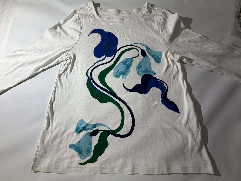 Chicos Size 2 White Floral Abstracts Top Long Sleeve Art To Wear Boho M